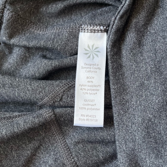 Athleta Kickbooty low rise flare yoga leggings sz xs - Picture 5 of 7